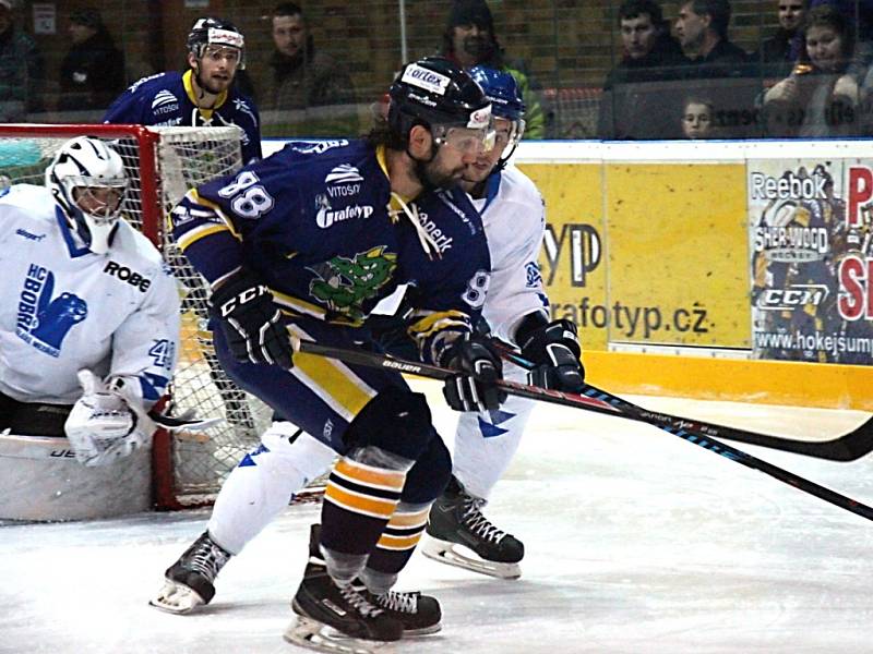 Draci Šumperk - HC Bobři Valašské Meziříčí 2:1.