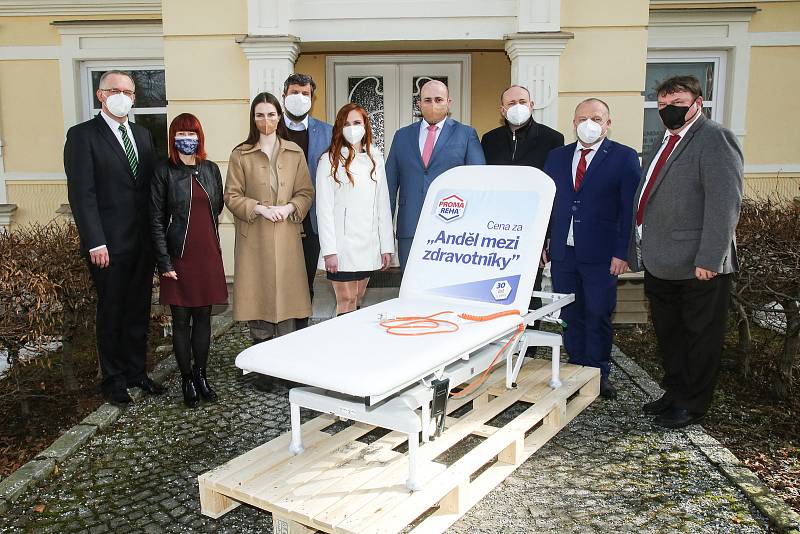 Dcera prezidenta republiky Kateřina Zemanová navštívila Schrothovy léčebné lázně v Dolní Lipové.