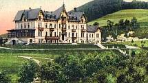 Sanatorium v Šumperku na historické pohlednici ze začátku 20. století