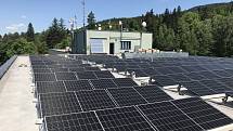 Instalace fotovoltaické elektrárny na administrativní komplex IPOS v Jeseníku.