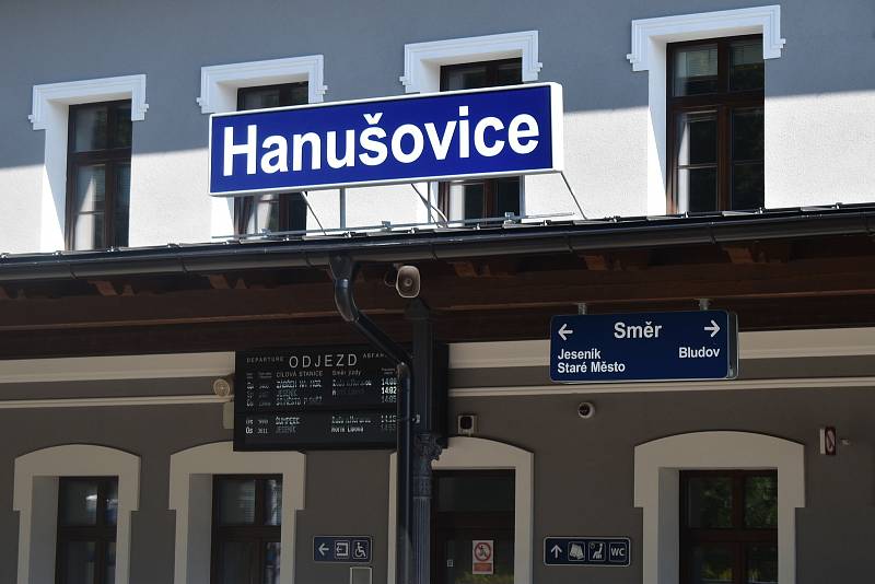 Rekonstruované nádraží v Hanušovicích.