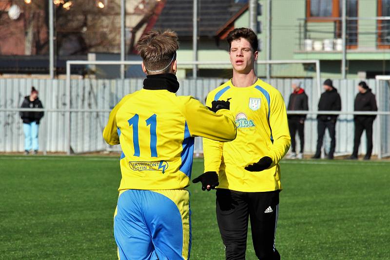 Devatenácka Šumperku si v přípravě vyšlápla na Velké Losiny