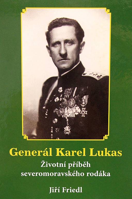 Historik Jiří Friedl představil na besedě v šumperské knihovně svou publikaci o životním příběhu velkého vlastence, generála Karla Lukase.