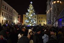 Rozsvícení vánočního stromu 3. prosince v Šumperku.