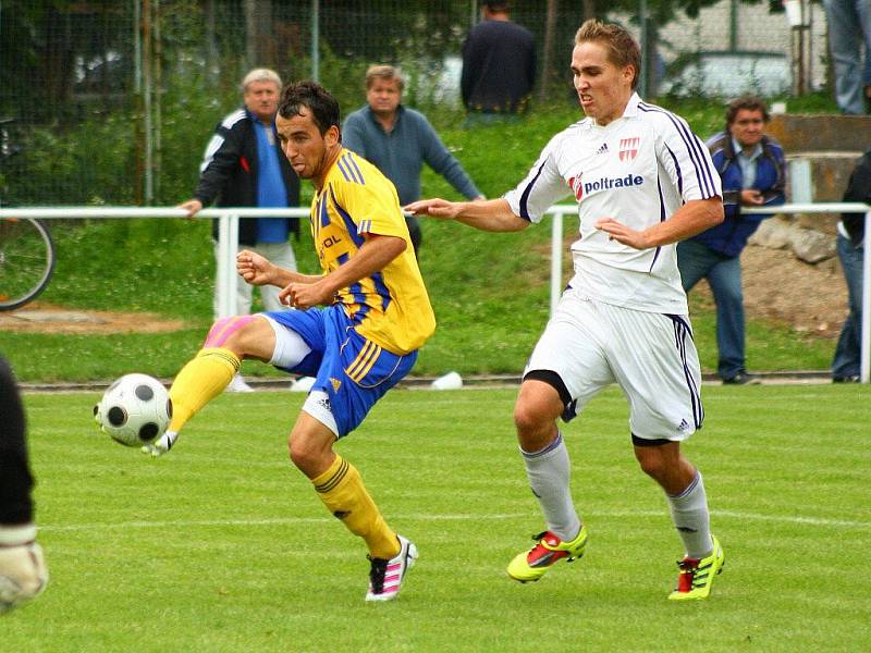 Pohárový zápas Mohelnice versus Uničov (žluté dresy)