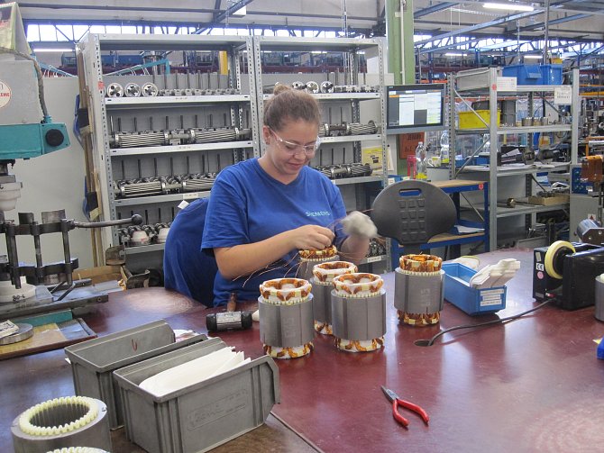 Výroba v podniku Siemens v Mohelnici. Ilustrační foto.