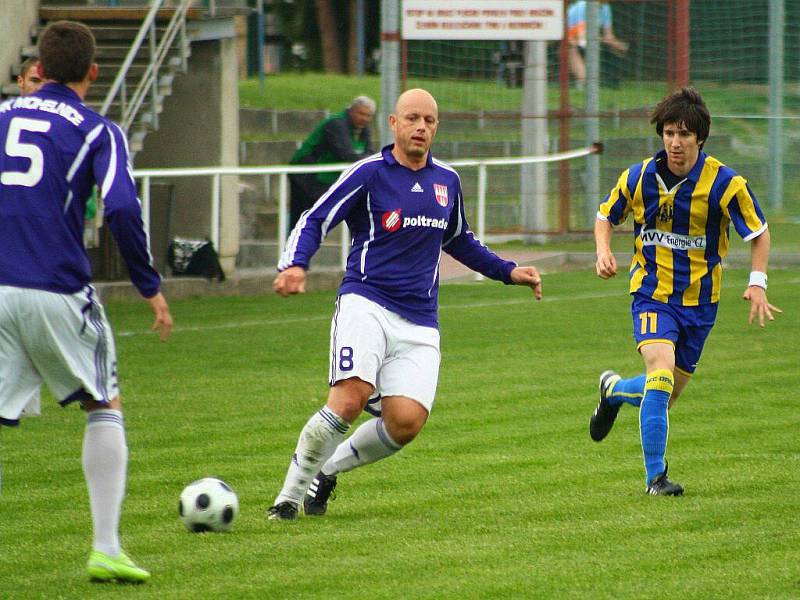 Mohelnice (modré dresy) versus Opava B