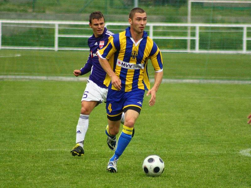 Mohelnice (modré dresy) versus Opava B