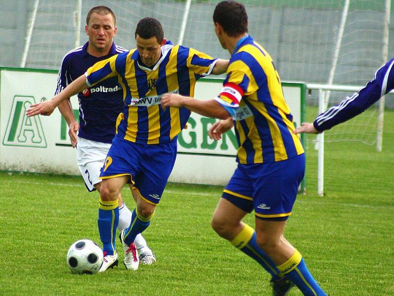 Mohelnice (modré dresy) versus Opava B