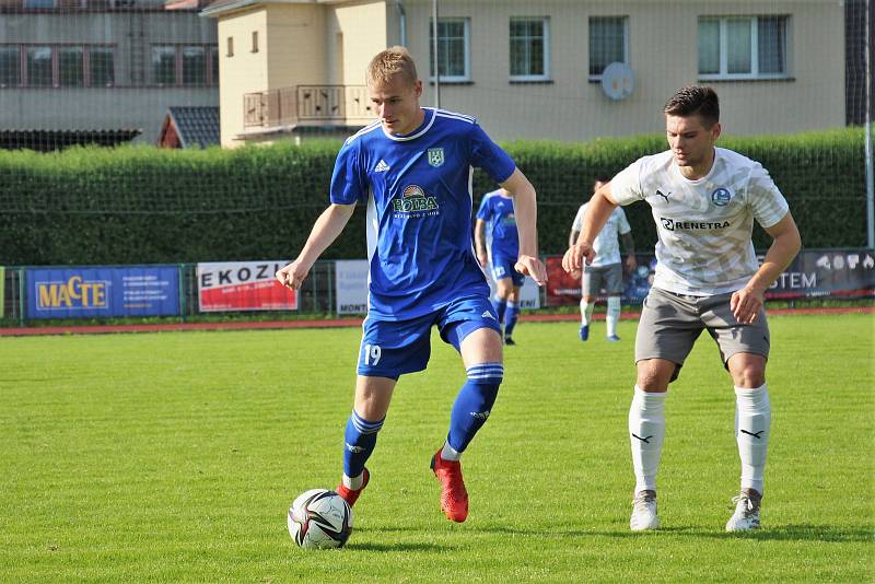 Fotbalisté Šumperku doma deklasovali Všechovice 8:1.