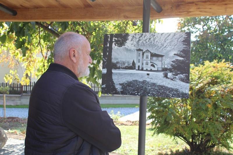  Otevření venkovní galerie v Bludově a Sousedské zakončení léta.