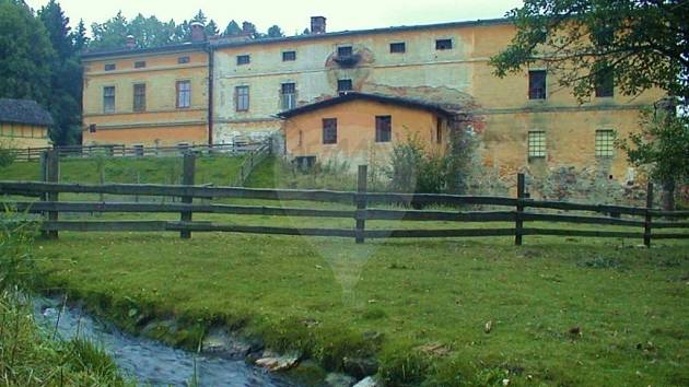 Historický mlýn v Mikulovicích.