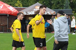 Fotbalisté Rapotína doma porazili Čechovice 2:1.