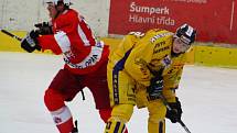 Hokejová příprava: Draci versus Opava (červené dresy).