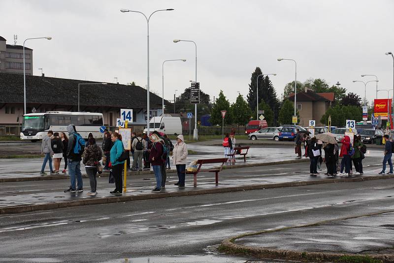 Na místě nádražního dvora a autobusového nádraží vznikne moderní dopravní terminál. Práce přiškrtí dopravu na frekventované Jesenické ulici.