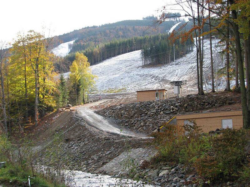 Zátěžová zkouška lanovky v Koutech nad Desnou