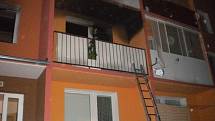V bytě v ulici Pod Senovou v Šumperku hořelo, údajně po výbuchu