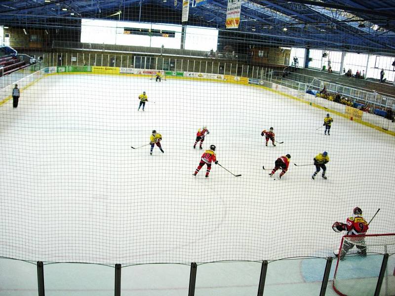 Šumperský zimní stadion během hokejových zápasů