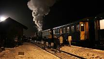 Parní vlak vypravený u příležitosti výročí 120 let trati Dolní Lipka - Štíty na nádraží ve Štítech.