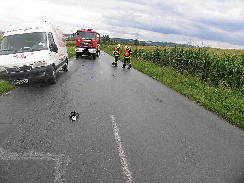 Snímky z místa smrtelné nehody u Rovenska