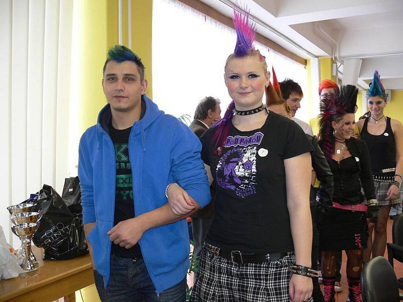 Školní soutěž kadeřnic Color Cup 2010 v Šumperku