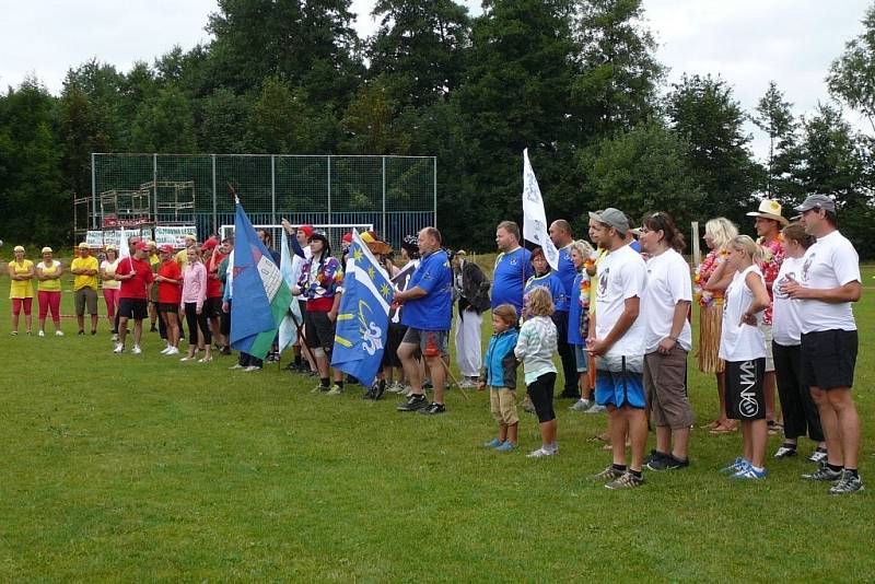 Rovensko v sobotu 10. srpna hostilo zábavnou soutěž Hry bez hranic.