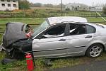 Havárie BMW se dvěma mladými lidmi v Dolní Temenici. 10. října 2023