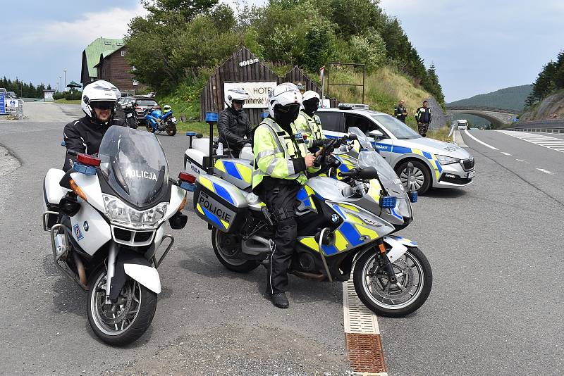 Policejní akce na Červenohorském sedle v sobotu 23. července 2022