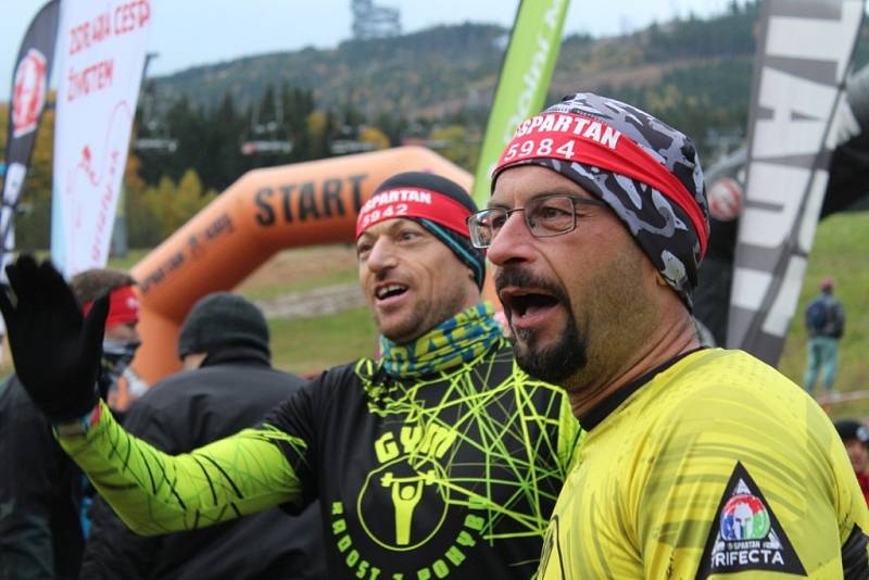 Extrémní překážkový závod Spartan Race na Dolní Moravě.