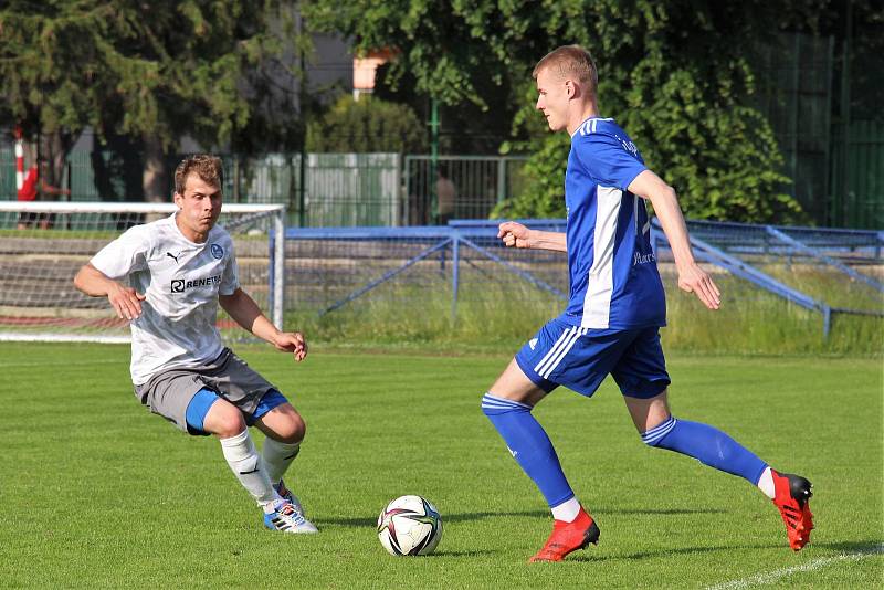 Fotbalisté Šumperku doma deklasovali Všechovice 8:1.