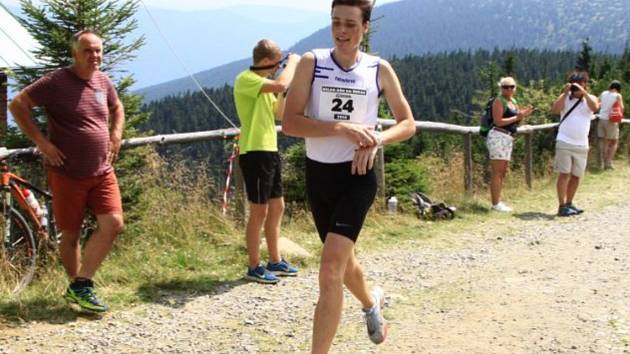 Marek Chrascina vyhrál závod Běh na Šerák a zároveň se stal mistrem České republiky v běhu do vrchu.