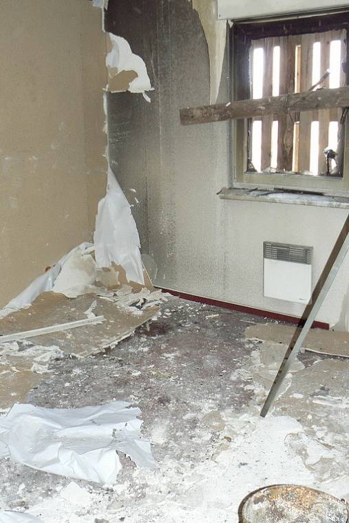 Rodinný dům v Rájci poničil oheň 25. února, majitelům má pomoci veřejná sbírka