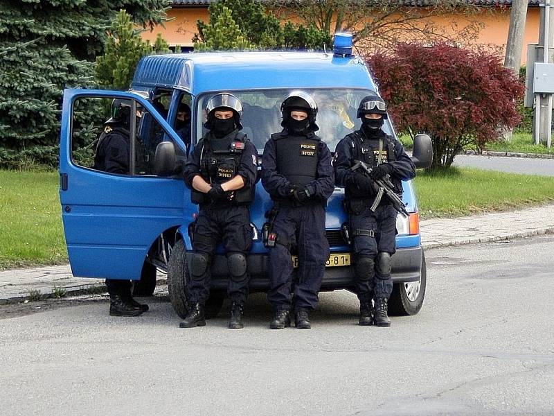 Policejní kontroly mezi Hrabišínem a Libinou v sobotu 27. září.