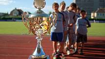Mladší žáci Šumperku převzali pohár pro vítěze divize