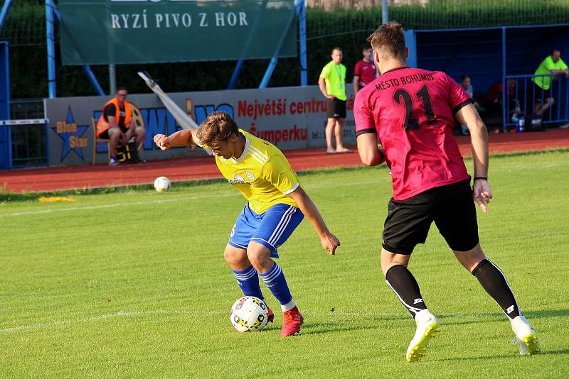 Fotbalisté Šumperku (ve žlutém) porazili Bohumín