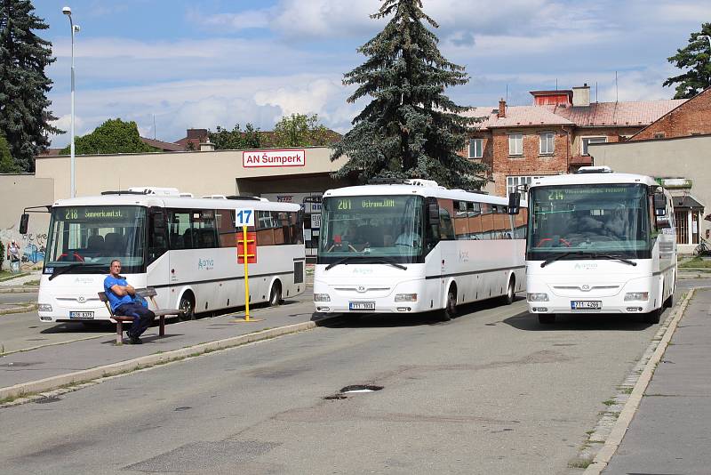 Autobusy do Ostravy budou ze Šumperku jezdit dál, od září však pod jiným dopravcem.