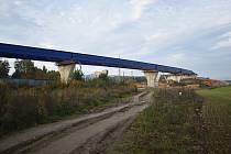 Výstavba mostů na obchvatu Bludova, 5. října 2022.