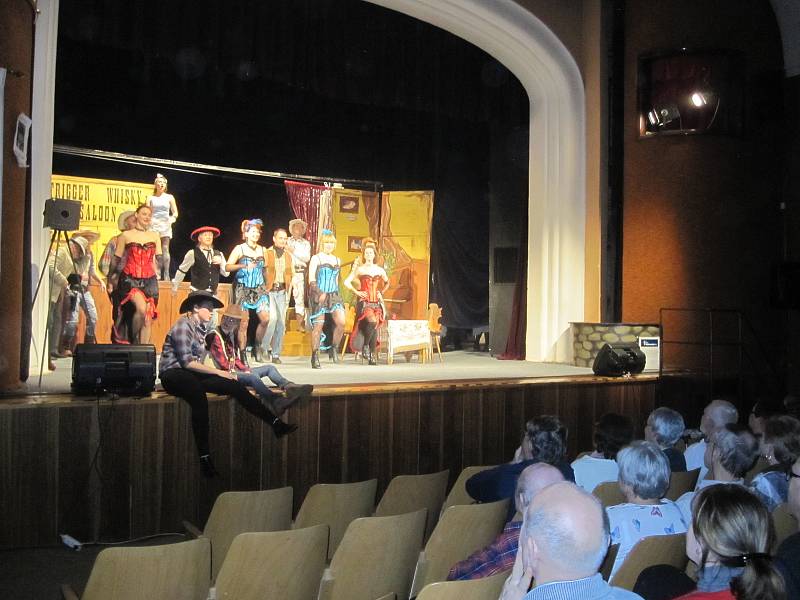 "Limonádového Joa” v podání vápennského divadla