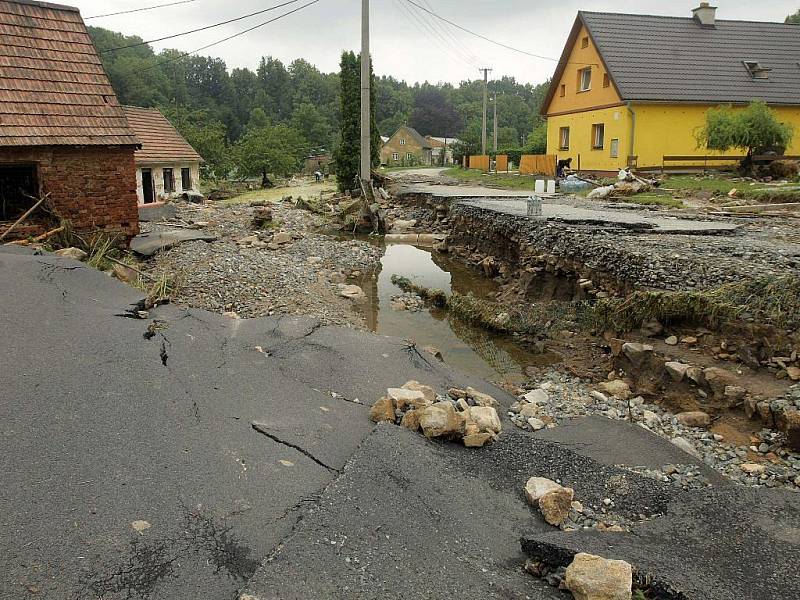 Bernartice vypadají jako po válce