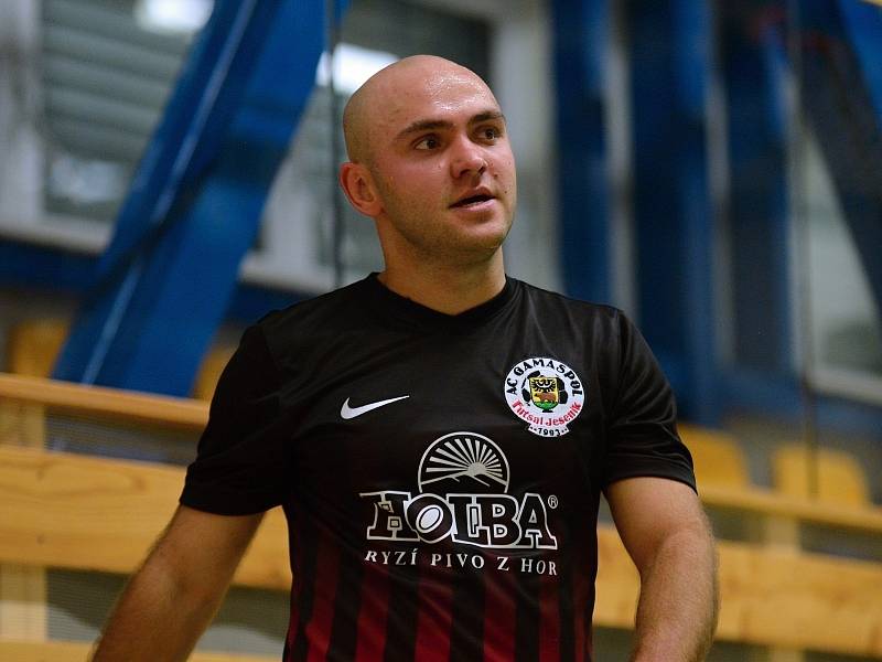 Zápas 1. kola FUTSAL ligy 2017/18. Jeseník v ostravské hale VŠB porazil Mělník 3:1.