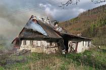 Požár domu 16. 4. 2017 v Hanušovicích.