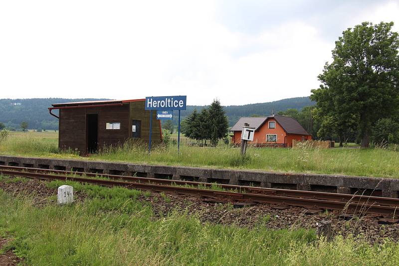 Štíty přijdou podruhé během deseti let o vlakové spojení.