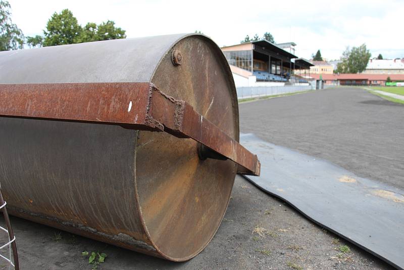 Atletický ovál a plochy pro atletické sporty na zábřežském stadionu čeká rekonstrukce.