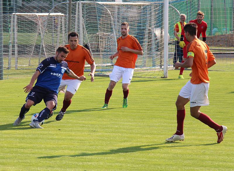 Fotbalisté Zábřehu zvládli důležité derby s Velkými Losinami. Rozhodovat ho musely až penalty.