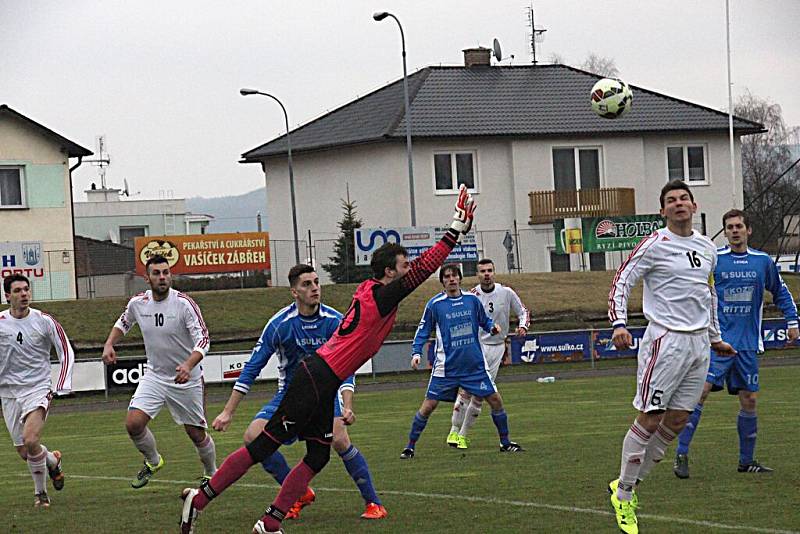 Fotbalisté Sulka Zábřeh (v modrém) proti Kojetínu