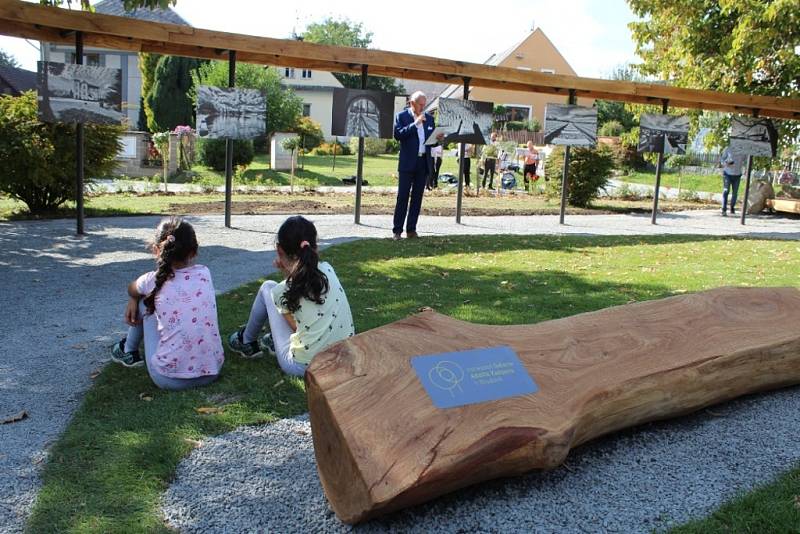  Otevření venkovní galerie v Bludově a Sousedské zakončení léta.