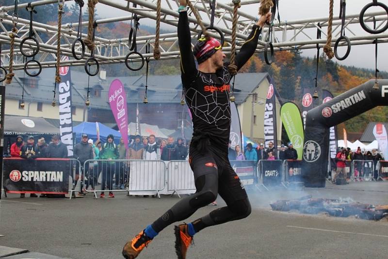 Extrémní překážkový závod Spartan Race na Dolní Moravě.