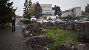 Výstavba parkoviště za kulturním domem a rekonstrukce Postřelmovské ulice v Zábřehu, říjen 2022