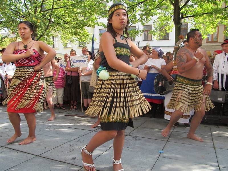 Roztančená ulice – jeden z programů XXII. Mezinárodního folklórního festivalu v Šumperku.