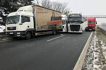Nehoda v pátek 21. prosince na dálnici D35 z Mohelnice do Olomouce